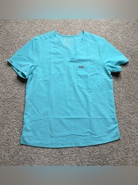 FIGS Catarina One Pocket Scrub Top